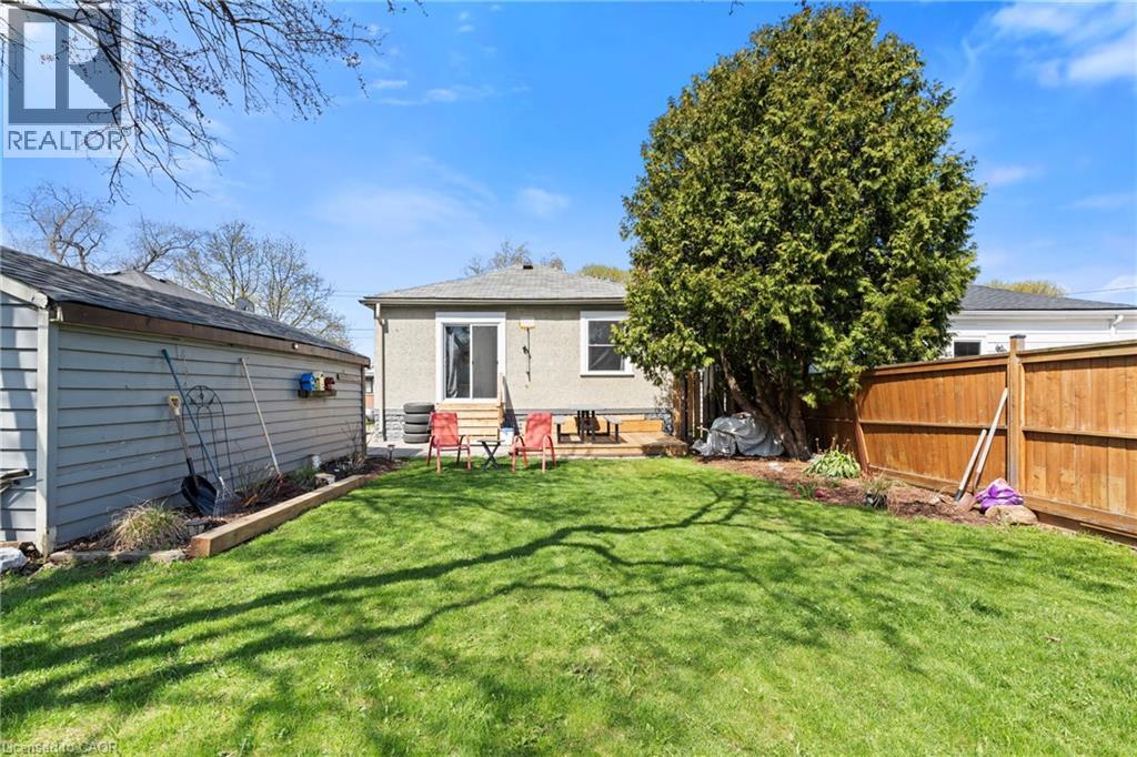 25 EAST 39TH Street, Hamilton, Ontario, L8V4G9 — Photo 16