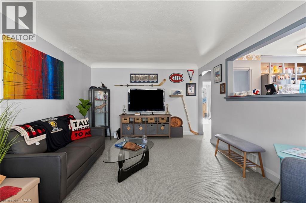 25 EAST 39TH Street, Hamilton, Ontario, L8V4G9 — Photo 8