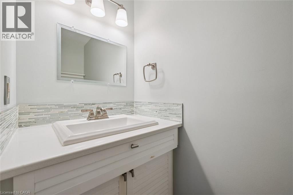 496 BEECHWOOD Drive Unit# 1, Waterloo, Ontario, N2T2C4 — Photo 10