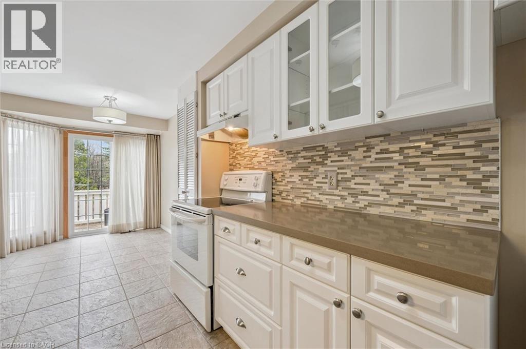 496 BEECHWOOD Drive Unit# 1, Waterloo, Ontario, N2T2C4 — Photo 8