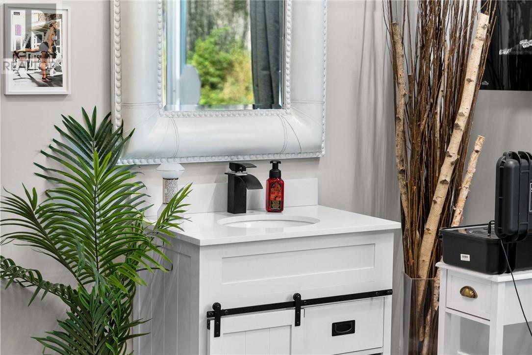 1836 Yorkshire Drive, Val Caron, Ontario, P3N1R9 — Photo 53