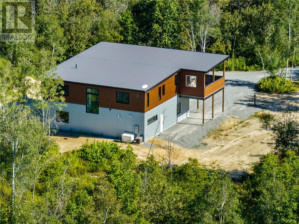 1836 Yorkshire Drive, Val Caron, Ontario, P3N1R9 — Photo 62