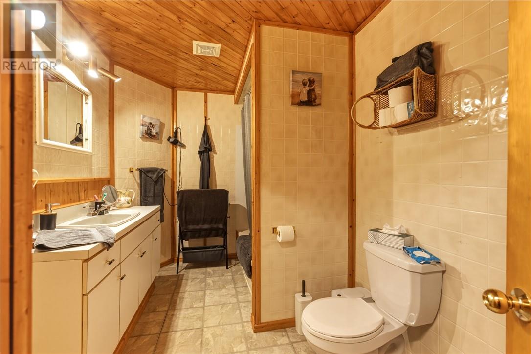 9 Second Avenue, Levack, Ontario, P0M2C0 — Photo 10