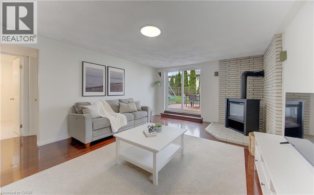 198 THE COUNTRY Way, Kitchener, Ontario, N2E2P4 — Photo 18