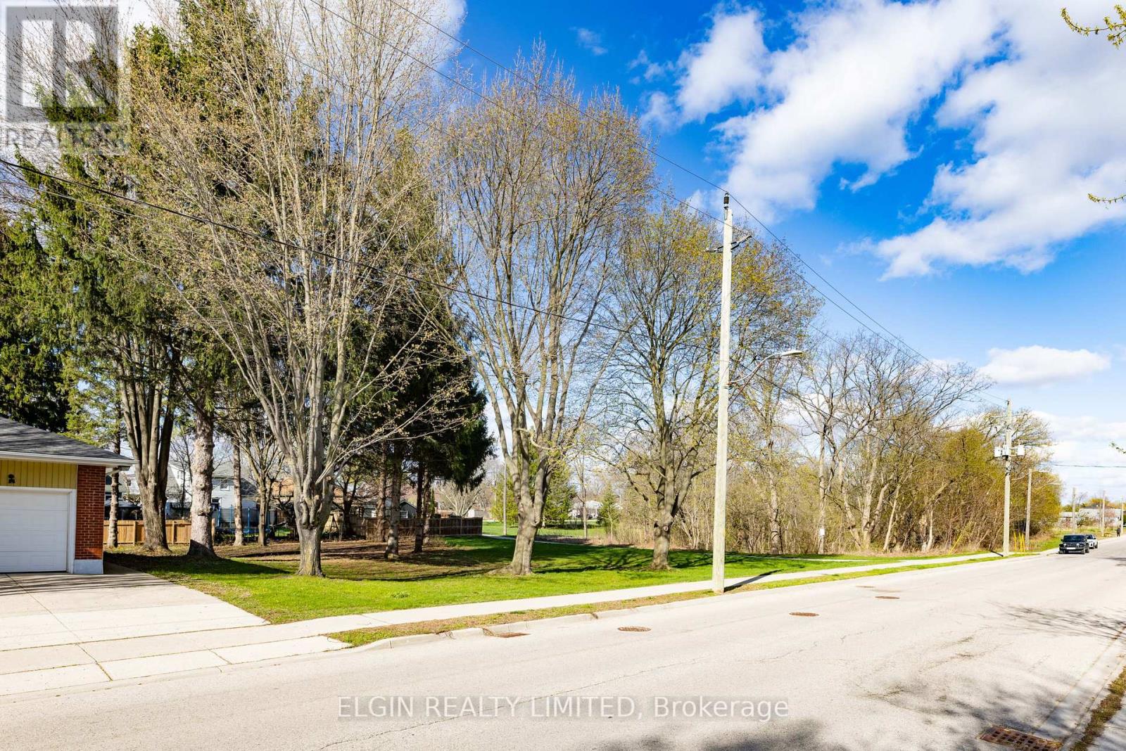 94 CHESTNUT STREET, St. Thomas, Ontario, N5R2A9 — Photo 10