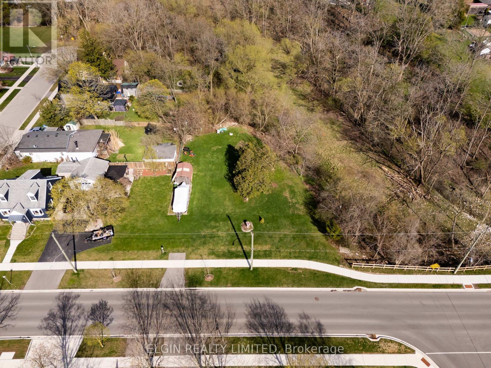 36 THIRD AVENUE, St. Thomas, Ontario, N5R4K1 — Photo 2