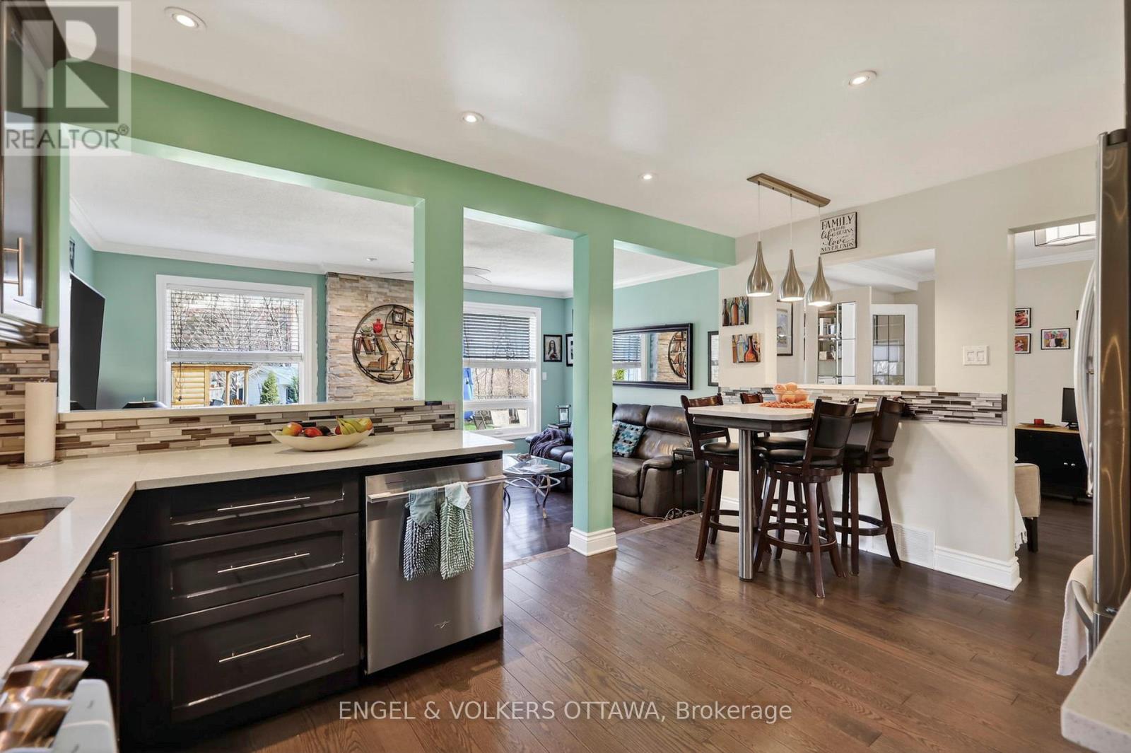 425 TANAGER BAY, Ottawa, Ontario, K1E2Z7 — Photo 10