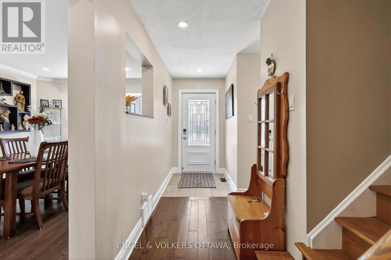 425 TANAGER BAY, Ottawa, Ontario, K1E2Z7 — Photo 5