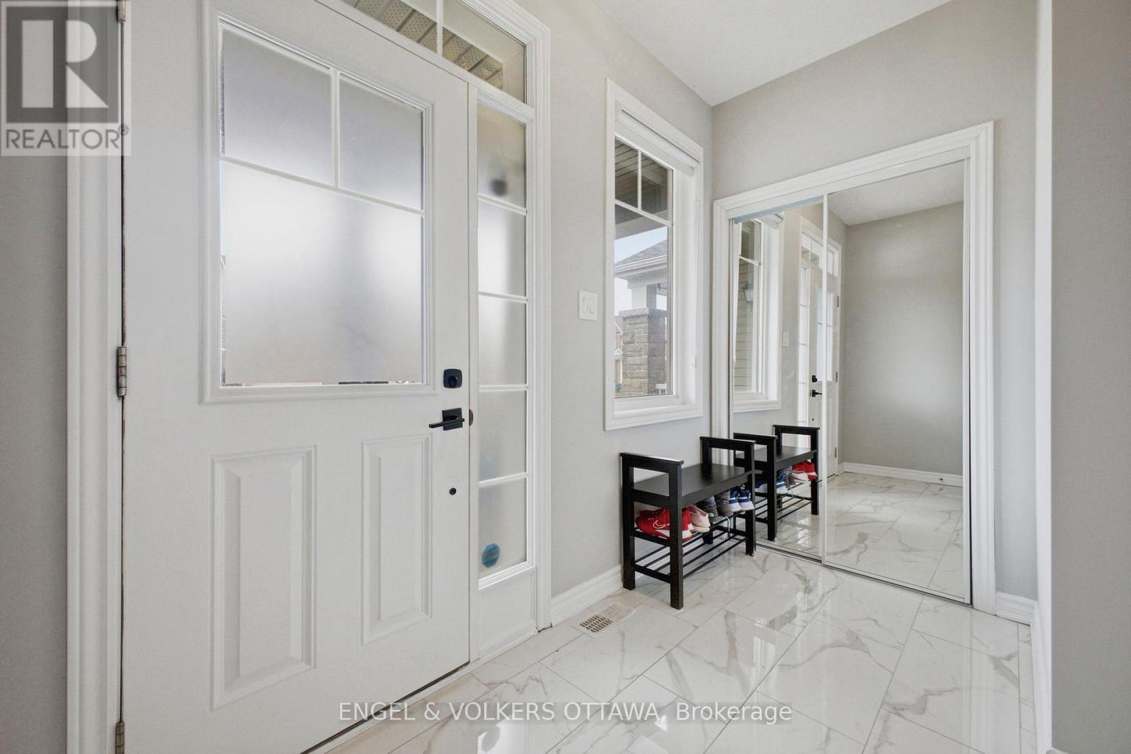 139 SWITCH GRASS CRESCENT, Ottawa, Ontario, K2J5Z3 — Photo 3