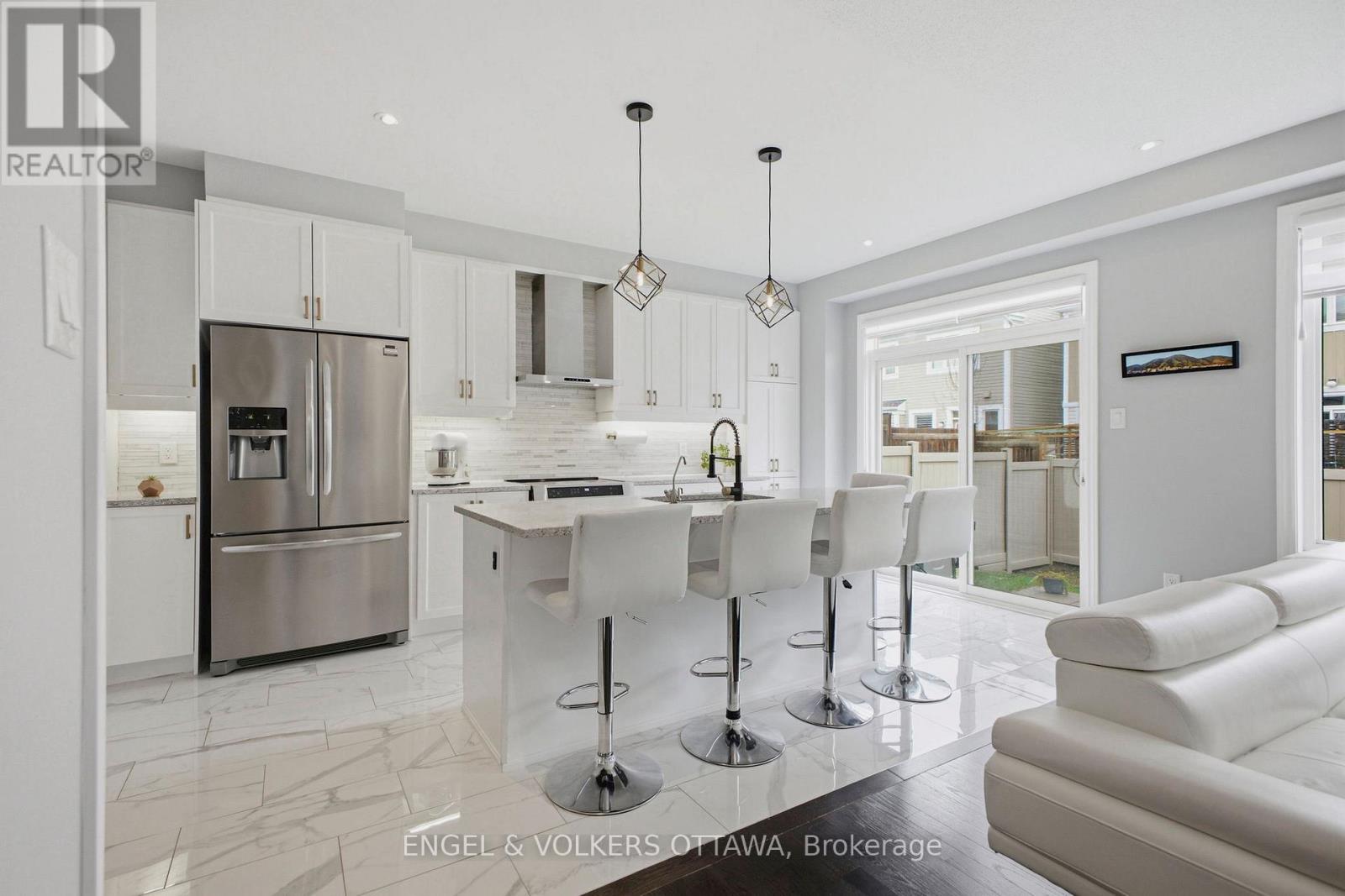 139 SWITCH GRASS CRESCENT, Ottawa, Ontario, K2J5Z3 — Photo 5