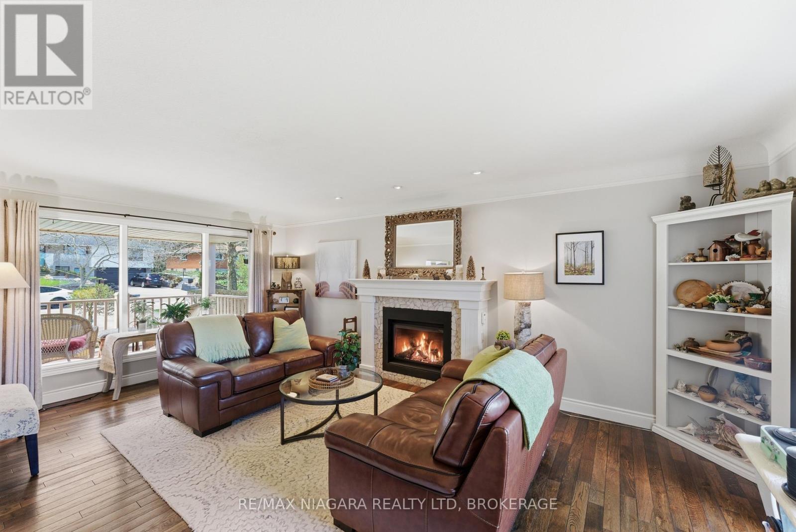 181 WOODSIDE DRIVE, St. Catharines (Glendale/Glenridge), Ontario, L2T1X7 — Photo 4