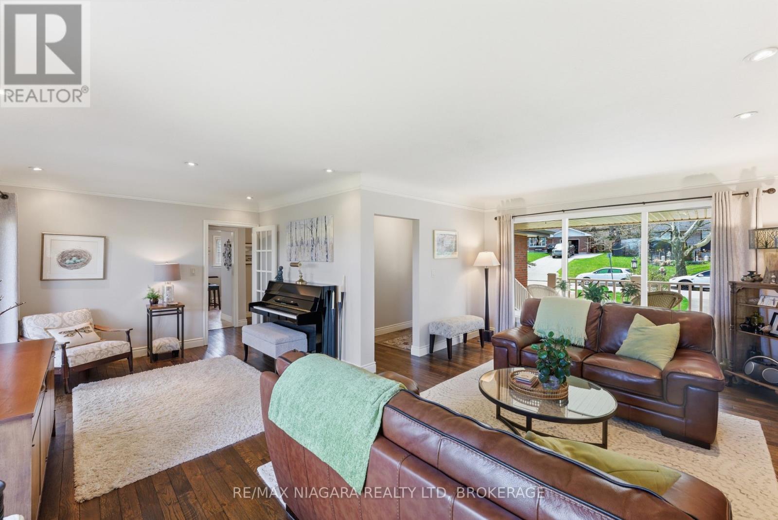 181 WOODSIDE DRIVE, St. Catharines (Glendale/Glenridge), Ontario, L2T1X7 — Photo 9