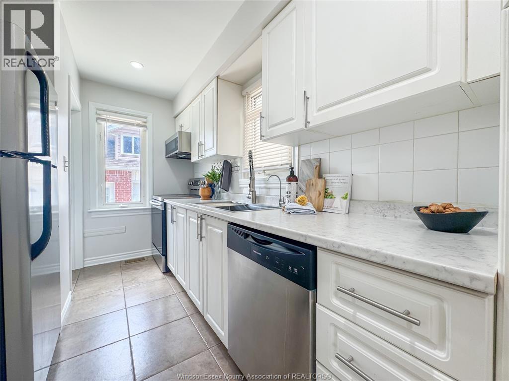 2628 RANDOLPH, Windsor, Ontario, N9E3C9 — Photo 7