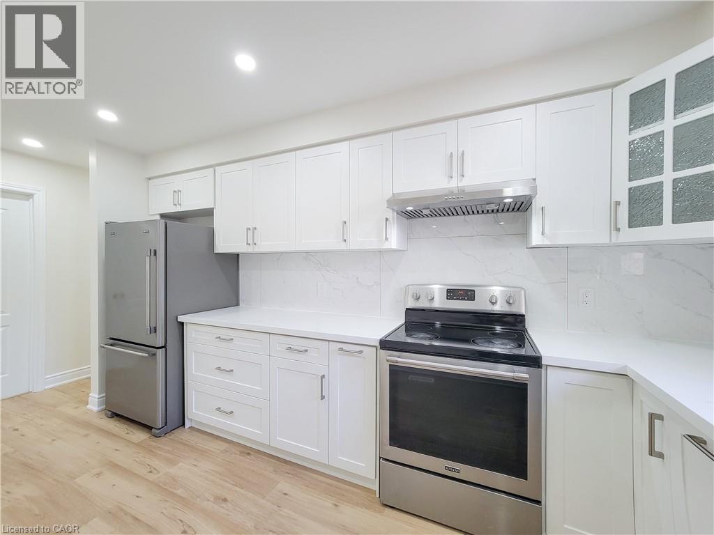 216 RAVENBURY Drive, Hamilton, Ontario, L8W2J1 — Photo 12