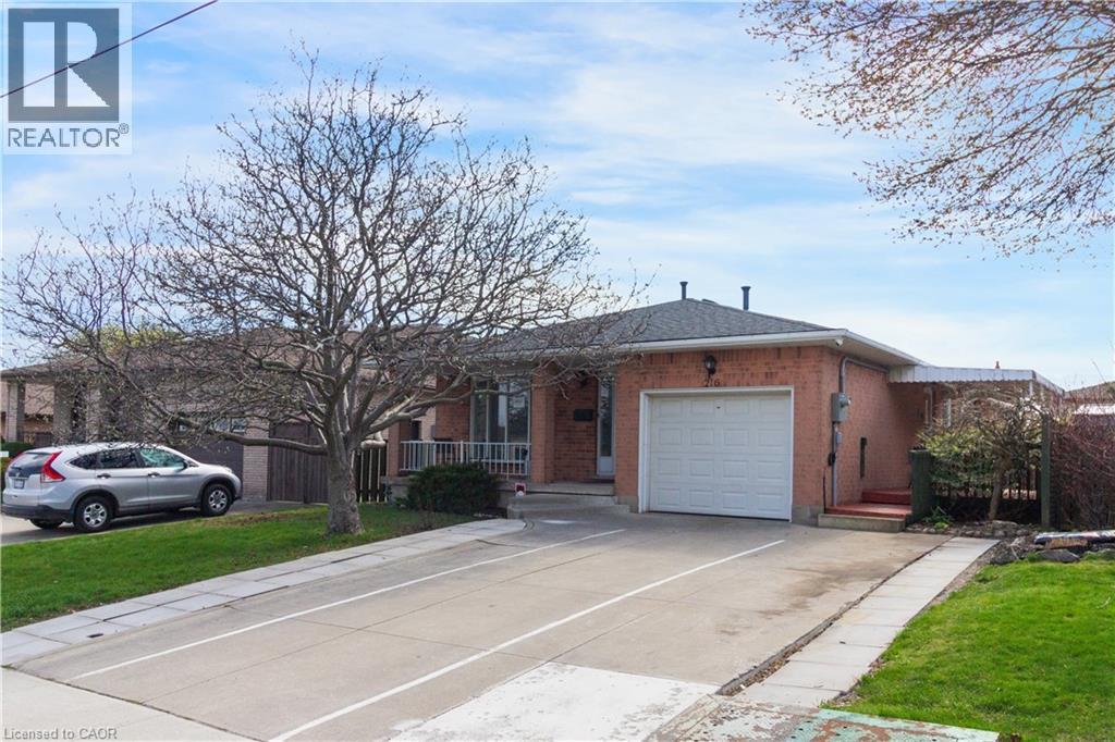 216 RAVENBURY Drive, Hamilton, Ontario, L8W2J1 — Photo 2