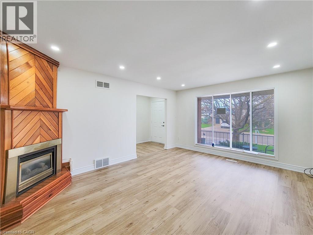 216 RAVENBURY Drive, Hamilton, Ontario, L8W2J1 — Photo 6