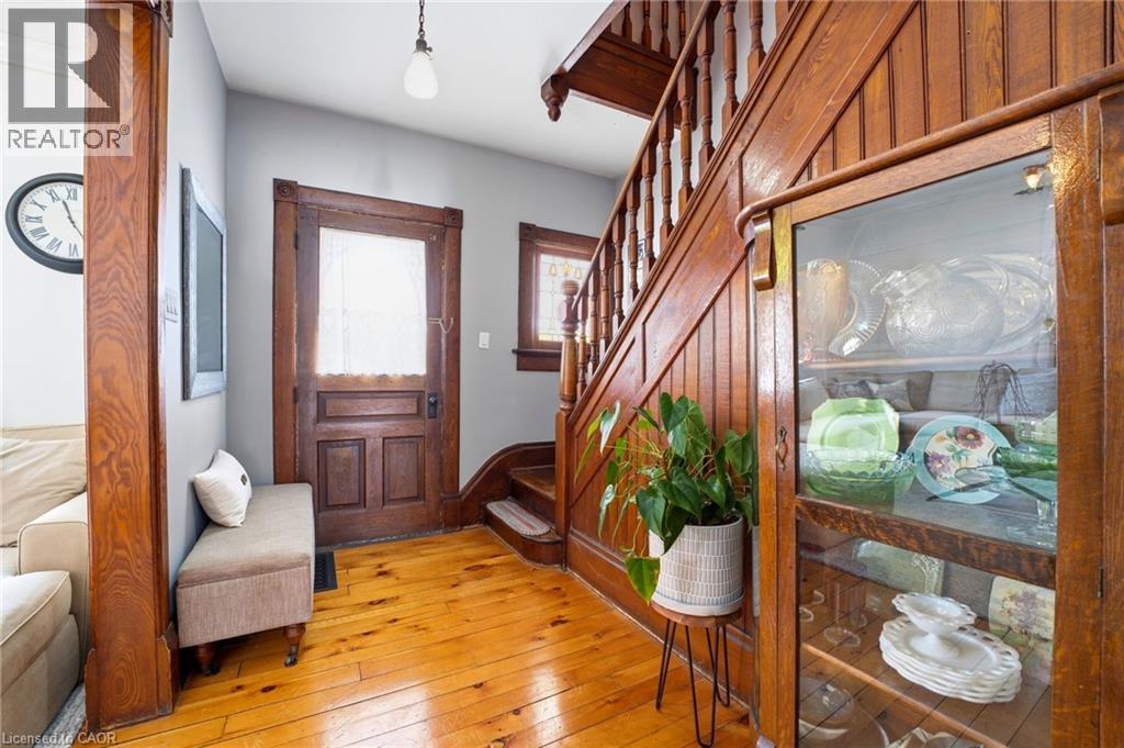 19 RIVERSIDE Drive W, Elmira, Ontario, N3B1R4 — Photo 5