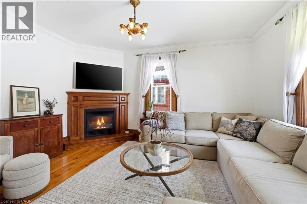 19 RIVERSIDE Drive W, Elmira, Ontario, N3B1R4 — Photo 9
