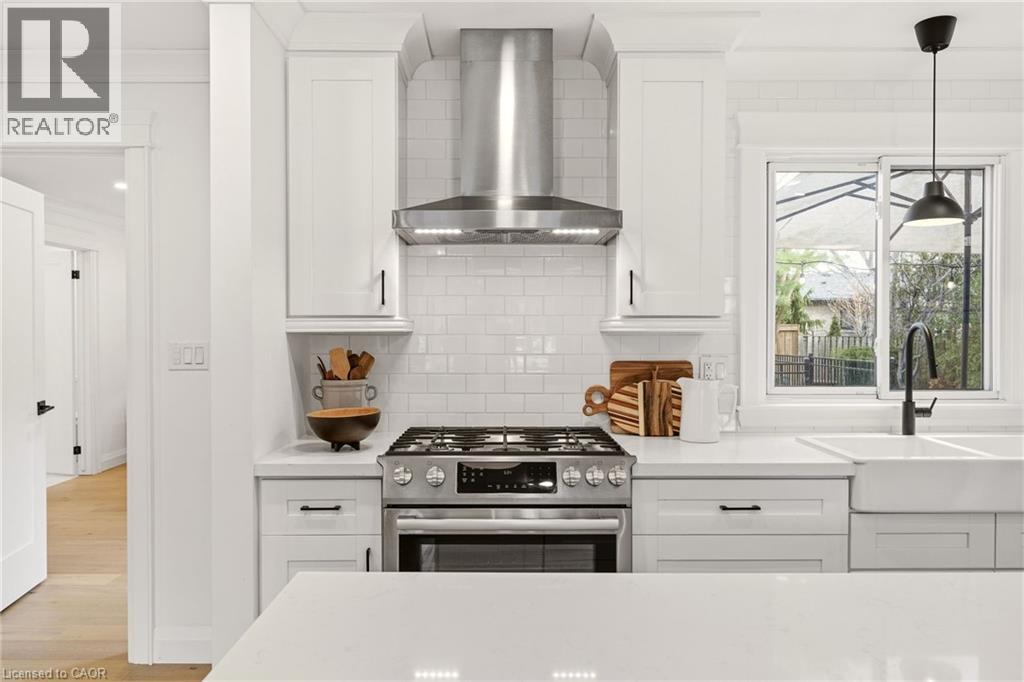 2223 DEYNCOURT Drive, Burlington, Ontario, L7R1W2 — Photo 13