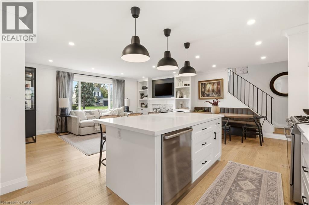 2223 DEYNCOURT Drive, Burlington, Ontario, L7R1W2 — Photo 15