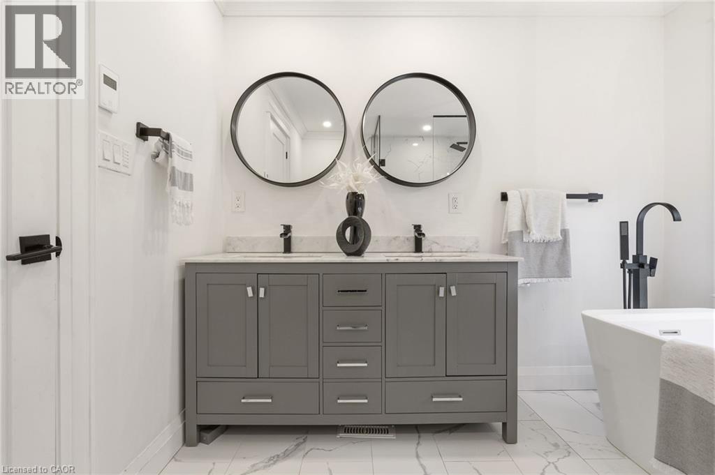 2223 DEYNCOURT Drive, Burlington, Ontario, L7R1W2 — Photo 24