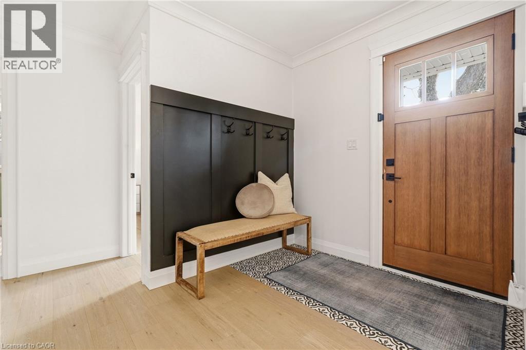 2223 DEYNCOURT Drive, Burlington, Ontario, L7R1W2 — Photo 6