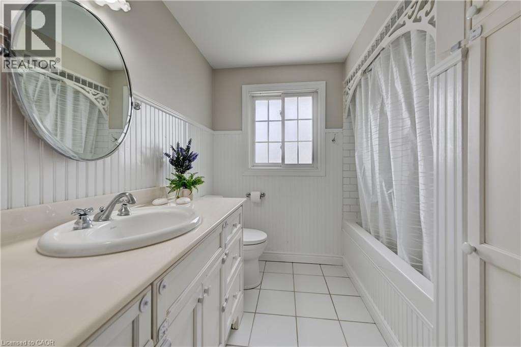 33 CARLYLE Place, Kitchener, Ontario, N2P1B6 — Photo 16