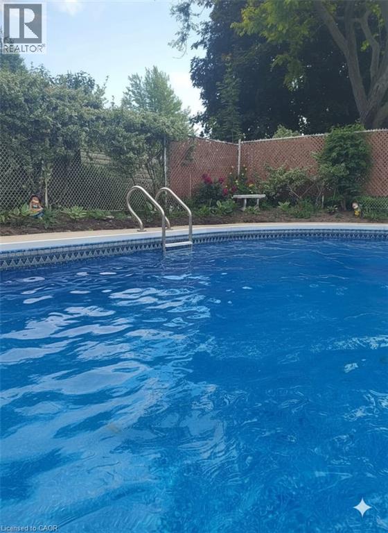 33 CARLYLE Place, Kitchener, Ontario, N2P1B6 — Photo 20