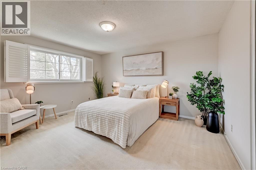 33 CARLYLE Place, Kitchener, Ontario, N2P1B6 — Photo 8