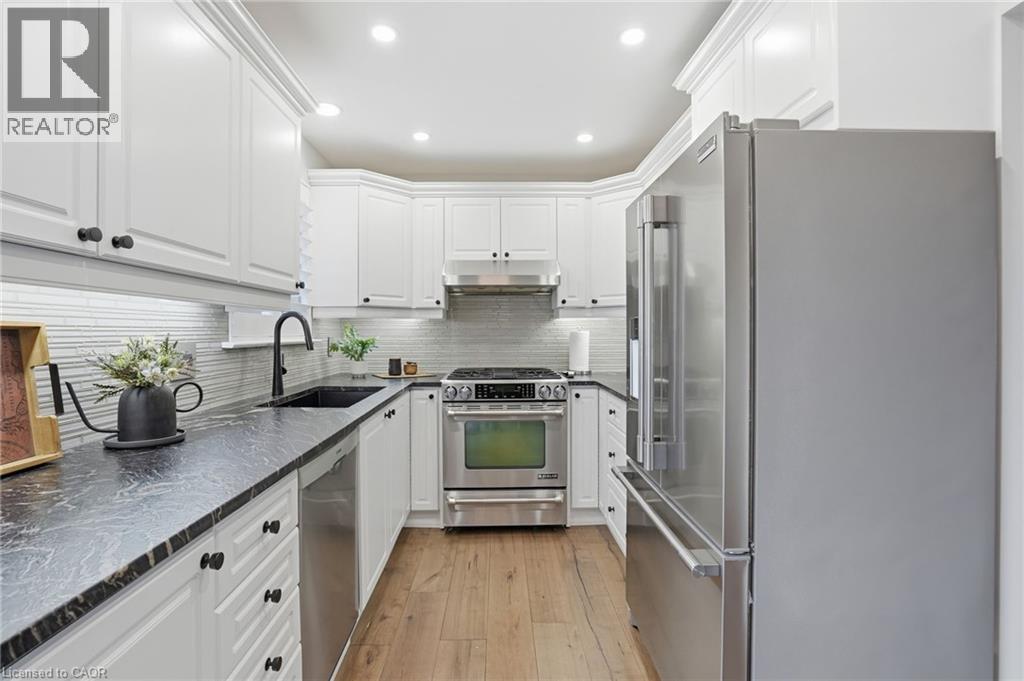 663 MULLIN Way, Burlington, Ontario, L7L4J6 — Photo 17