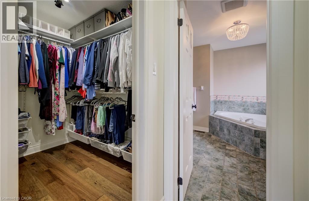 643 PHOEBE Crescent, Burlington, Ontario, L7L6E5 — Photo 33