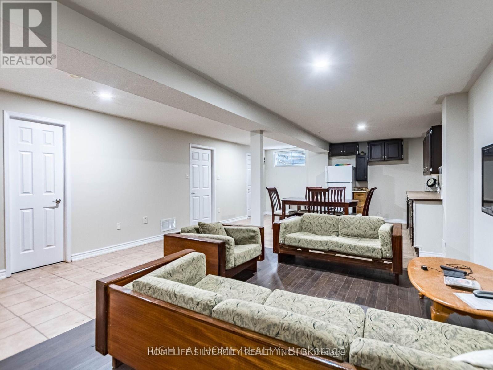 69 RED MAPLE DRIVE, Brampton (Brampton West), Ontario, L6X4M1 — Photo 19