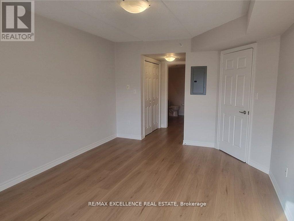 312 - 1350 MAIN STREET E, Milton (DE Dempsey), Ontario, L9T7S7 — Photo 10