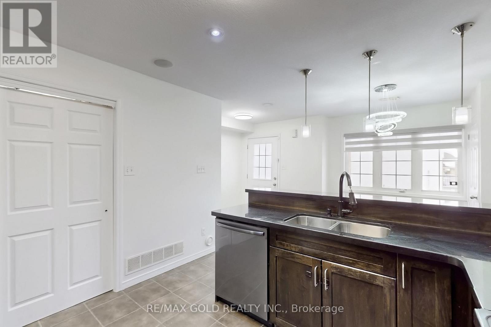 1A - 50 HOWE DRIVE, Kitchener, Ontario, N2E0A3 — Photo 16