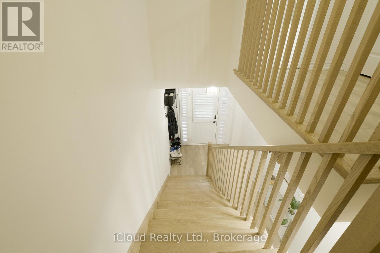 8 WHITTON DRIVE, Brant (Paris), Ontario, N3L0L1 — Photo 12