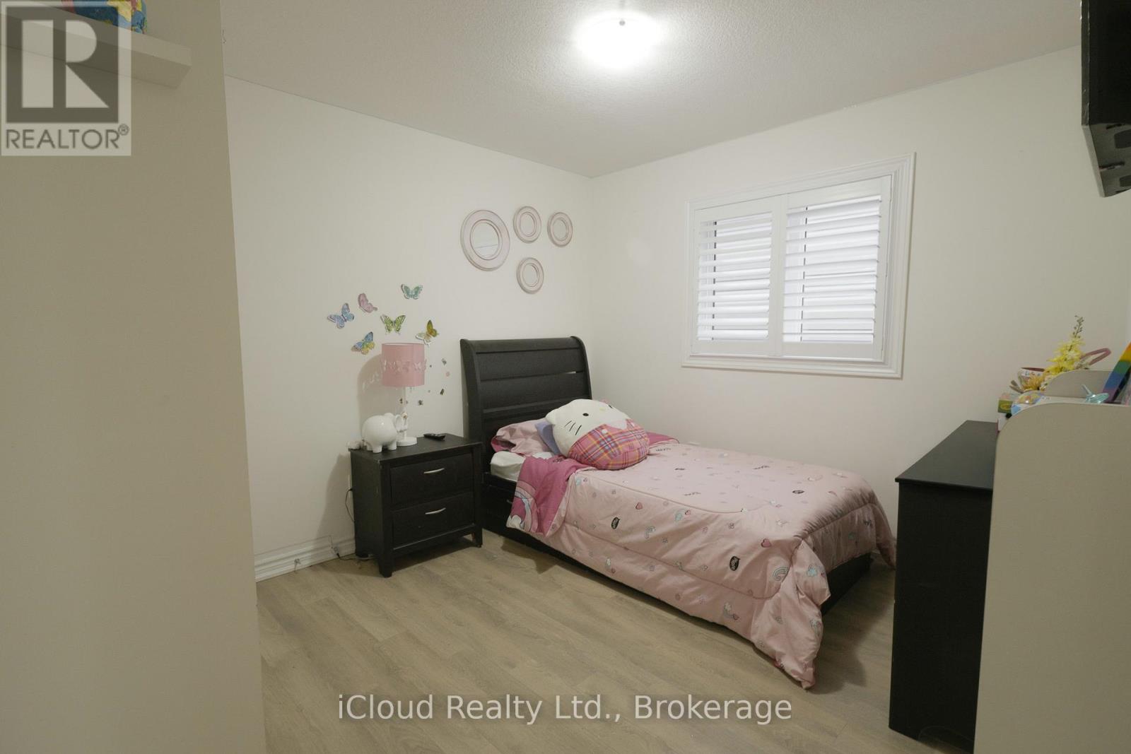 8 WHITTON DRIVE, Brant (Paris), Ontario, N3L0L1 — Photo 14