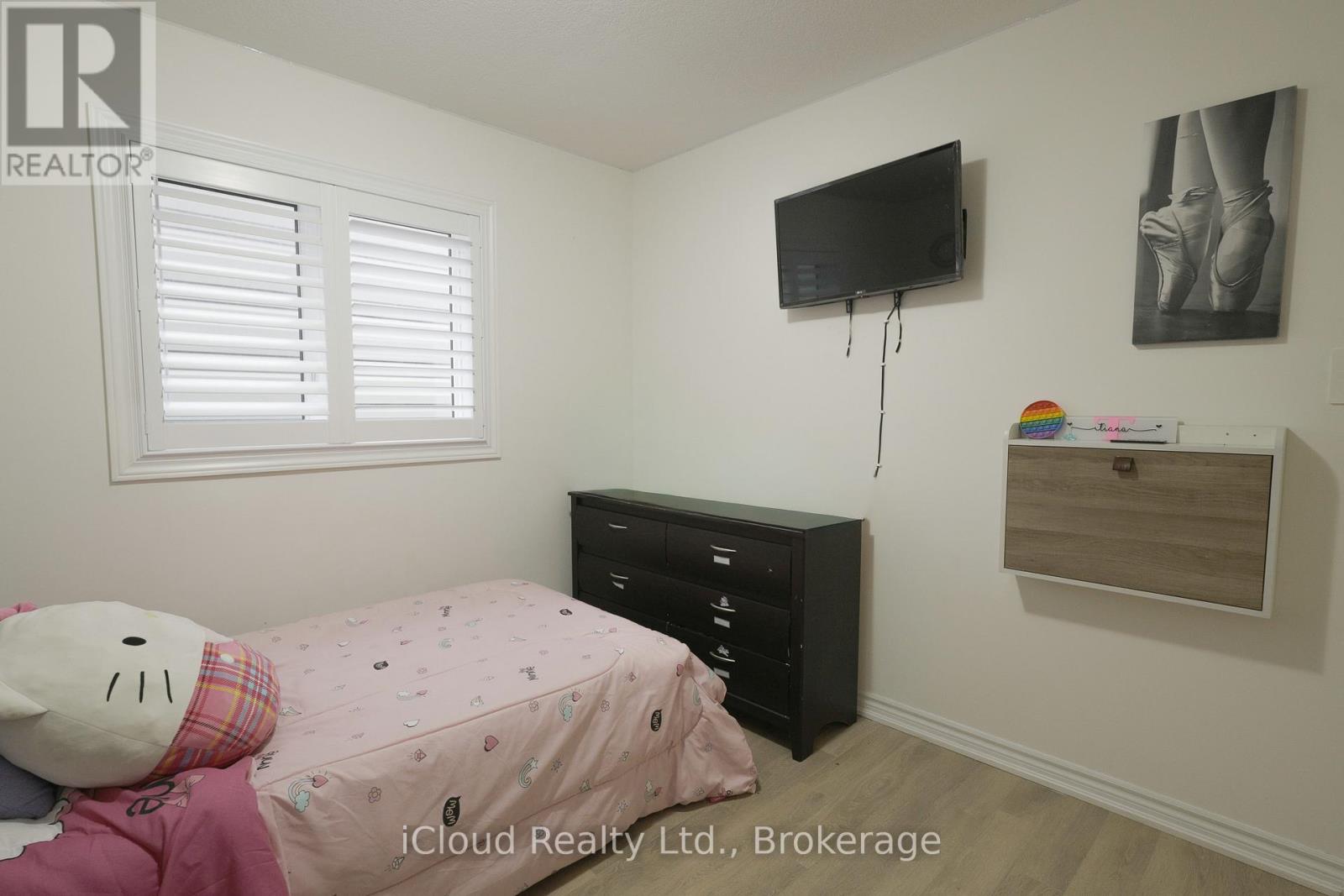 8 WHITTON DRIVE, Brant (Paris), Ontario, N3L0L1 — Photo 15