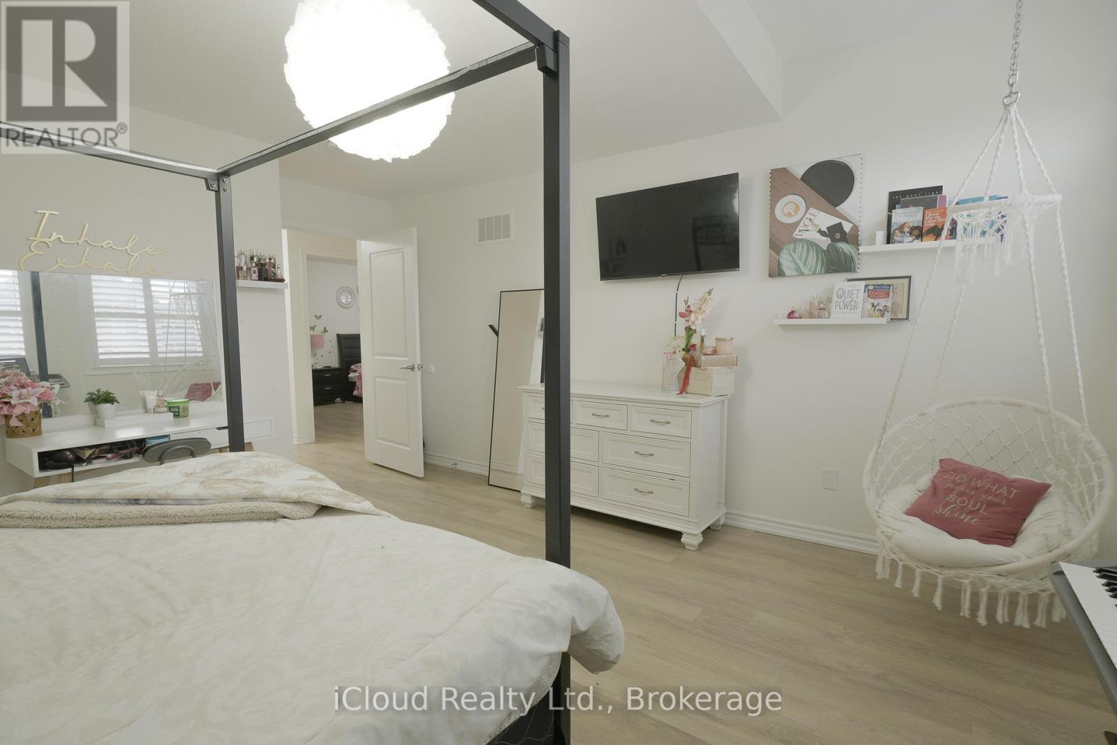 8 WHITTON DRIVE, Brant (Paris), Ontario, N3L0L1 — Photo 21