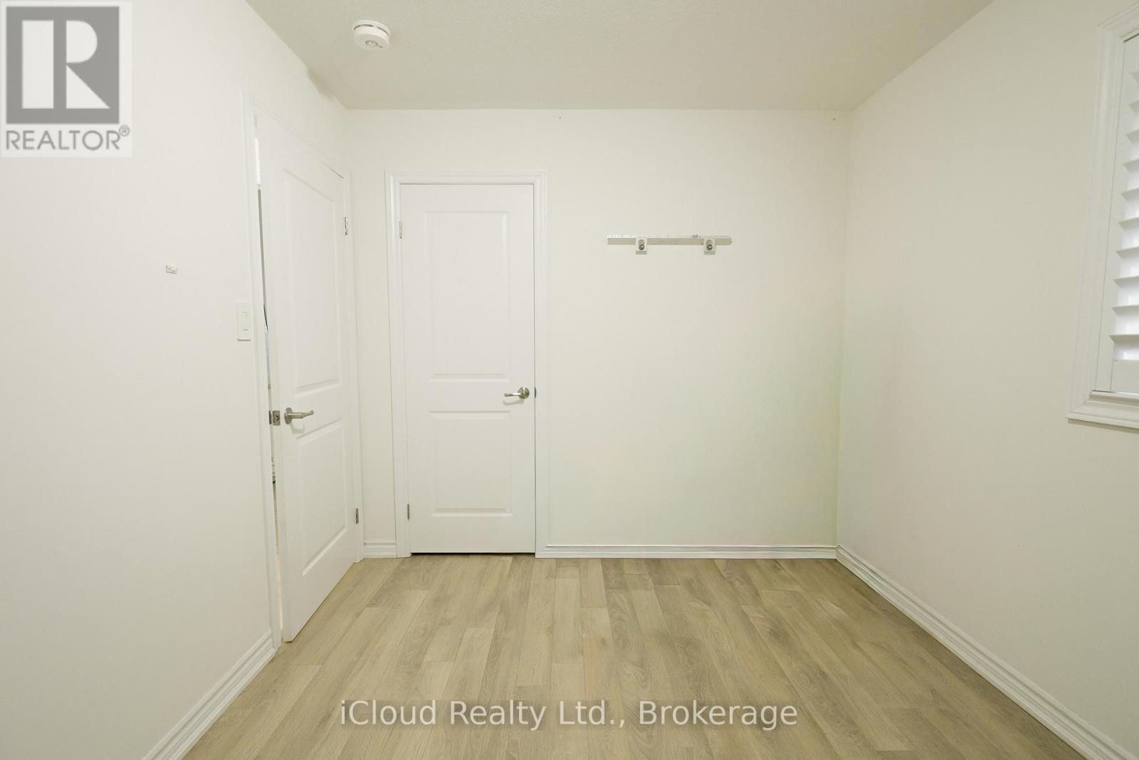 8 WHITTON DRIVE, Brant (Paris), Ontario, N3L0L1 — Photo 28