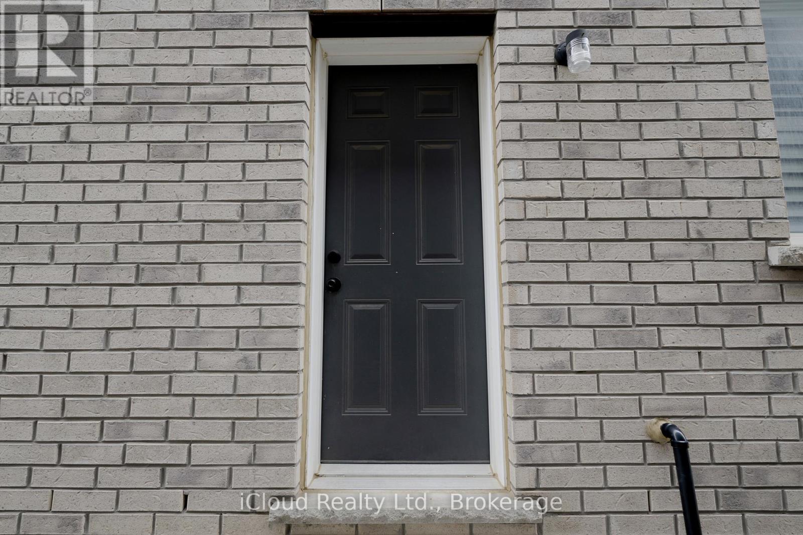 8 WHITTON DRIVE, Brant (Paris), Ontario, N3L0L1 — Photo 30