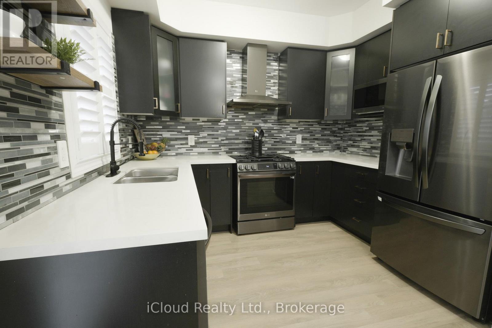 8 WHITTON DRIVE, Brant (Paris), Ontario, N3L0L1 — Photo 9