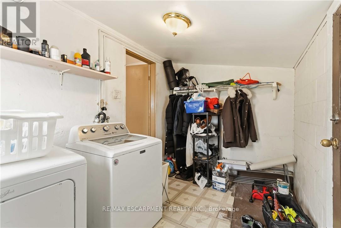 27 EDINBURGH AVENUE, Hamilton (Crown Point), Ontario, L8H2C4 — Photo 17