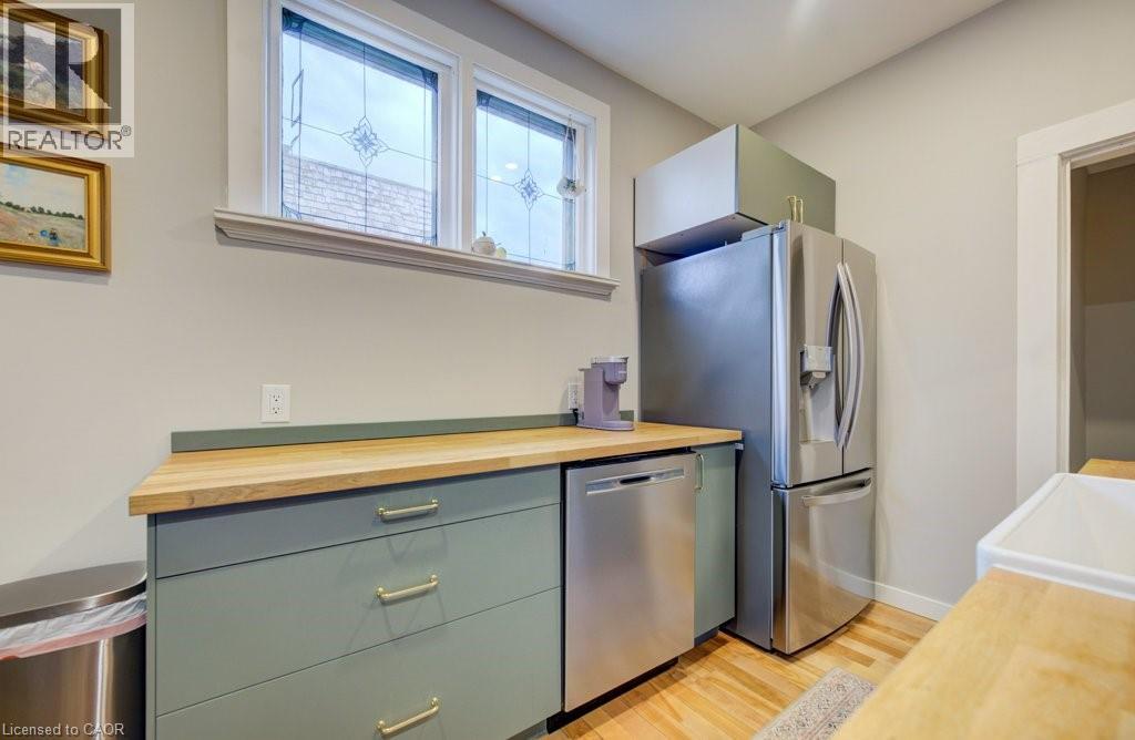 8 SPRING Street E, Waterloo, Ontario, N2J2L8 — Photo 18