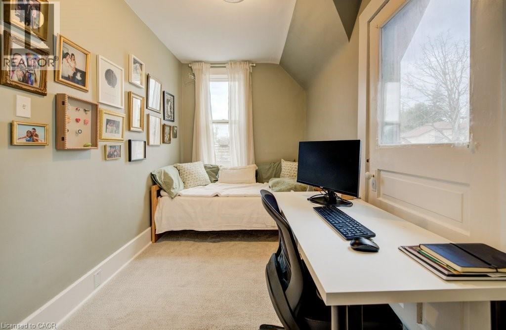 8 SPRING Street E, Waterloo, Ontario, N2J2L8 — Photo 32