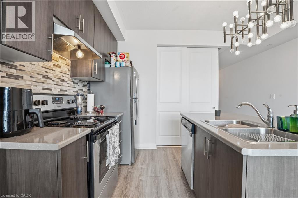 35 SOUTHSHORE Crescent Unit# 330, Hamilton, Ontario, L8E0J2 — Photo 10