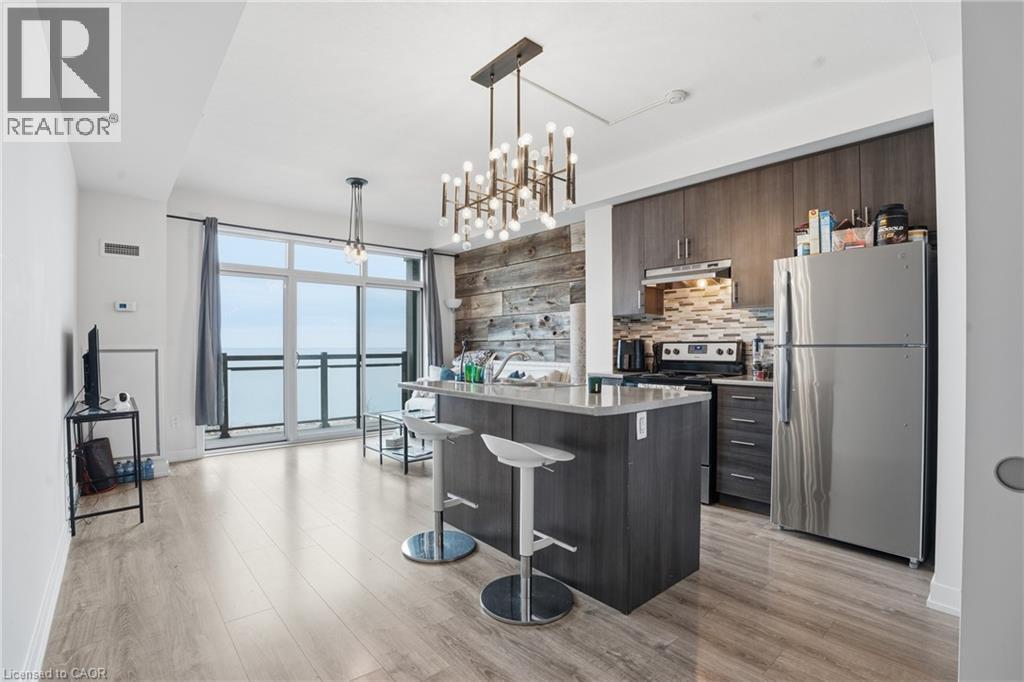 35 SOUTHSHORE Crescent Unit# 330, Hamilton, Ontario, L8E0J2 — Photo 3