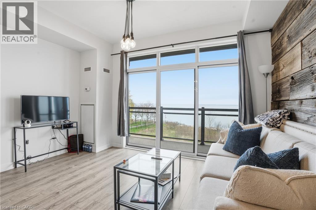 35 SOUTHSHORE Crescent Unit# 330, Hamilton, Ontario, L8E0J2 — Photo 5