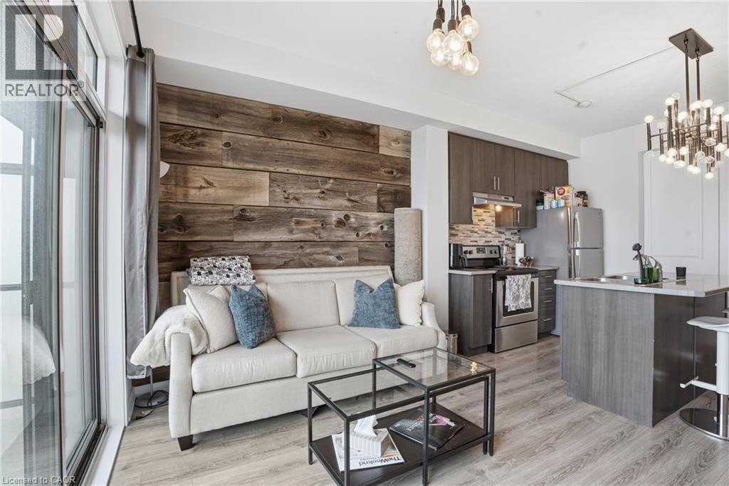 35 SOUTHSHORE Crescent Unit# 330, Hamilton, Ontario, L8E0J2 — Photo 6