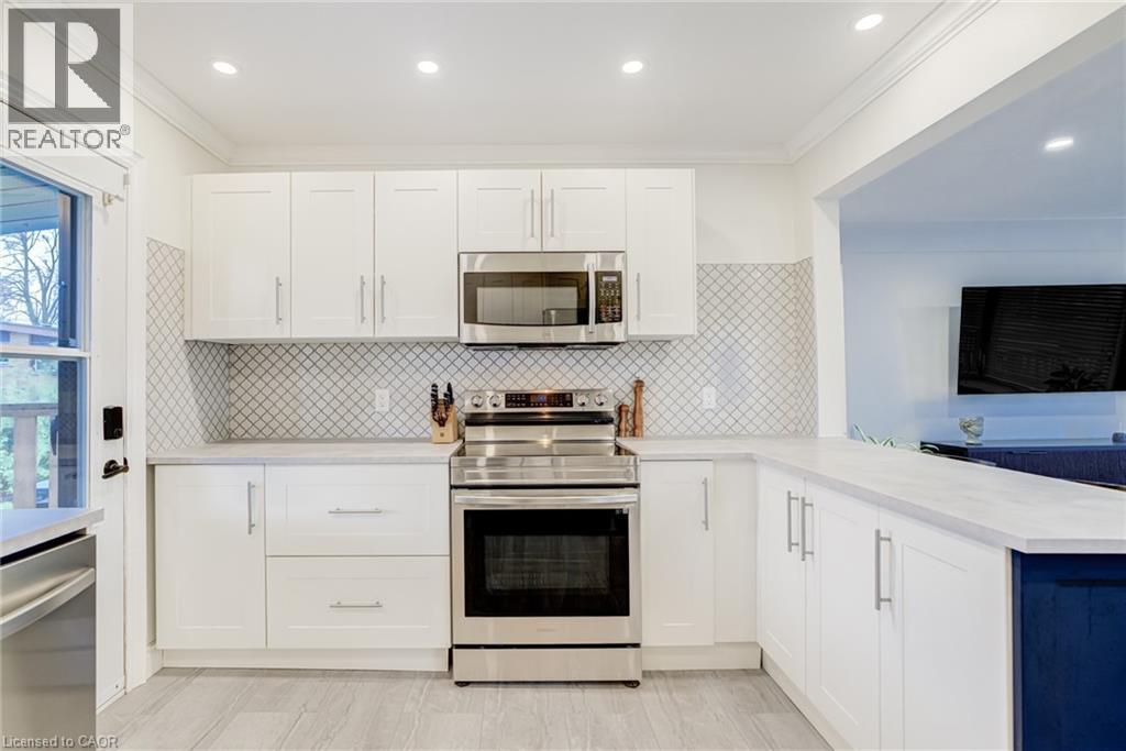 185 DESCHENE Avenue, Hamilton, Ontario, L9A3K3 — Photo 10