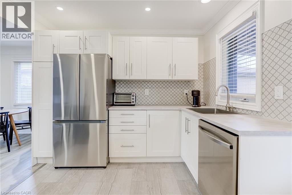 185 DESCHENE Avenue, Hamilton, Ontario, L9A3K3 — Photo 11